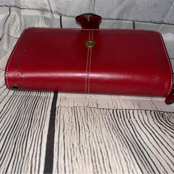 Women's Large Capacity RFID Blocking Luxury Genuine Leather Clutch Wallet - Picture 9 of 12